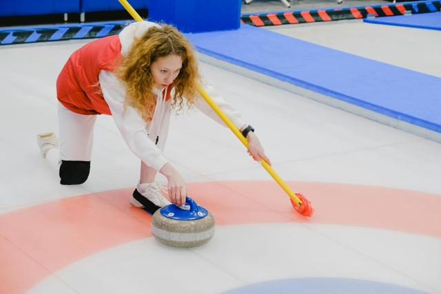 Which Physical Qualities do Children Need for Curling? cover image