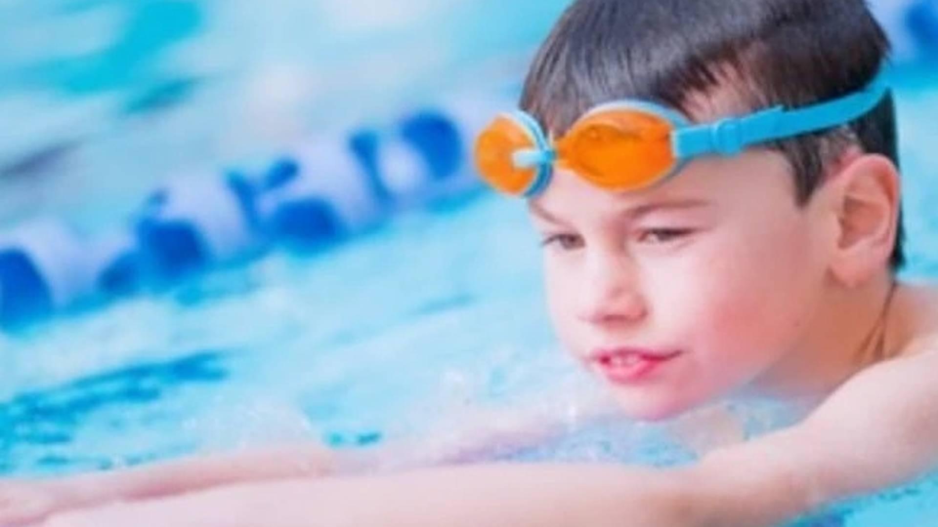 School age Swimming Lessons - Booking essential photo