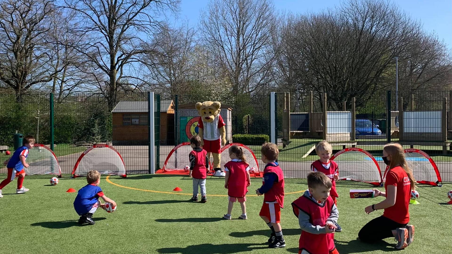 Little Kickers - Oasis Academy Shirley Park - 3.5 years to 5 years (FREE TRIAL AVAILABLE) photo