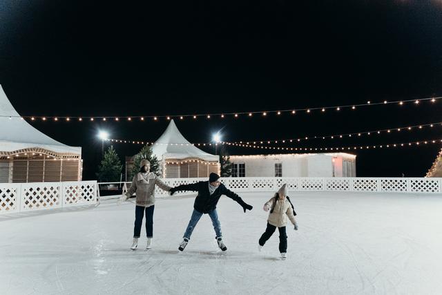 Why is Ice Skating Great for the whole Family? cover image