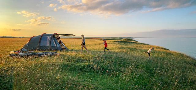 Top 10 Campsites near the Seaside for Kids cover image