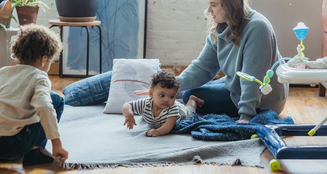 5 Reasons Tummy Time is Good for Bonding cover image