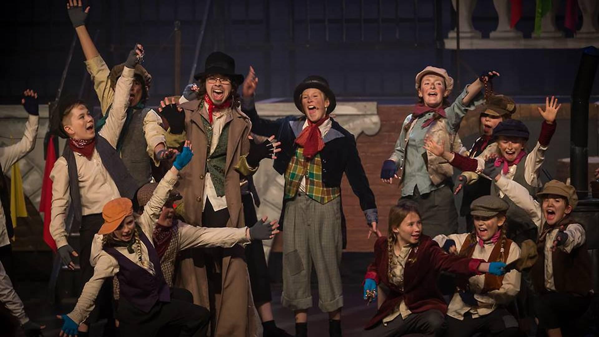 The Cast photo