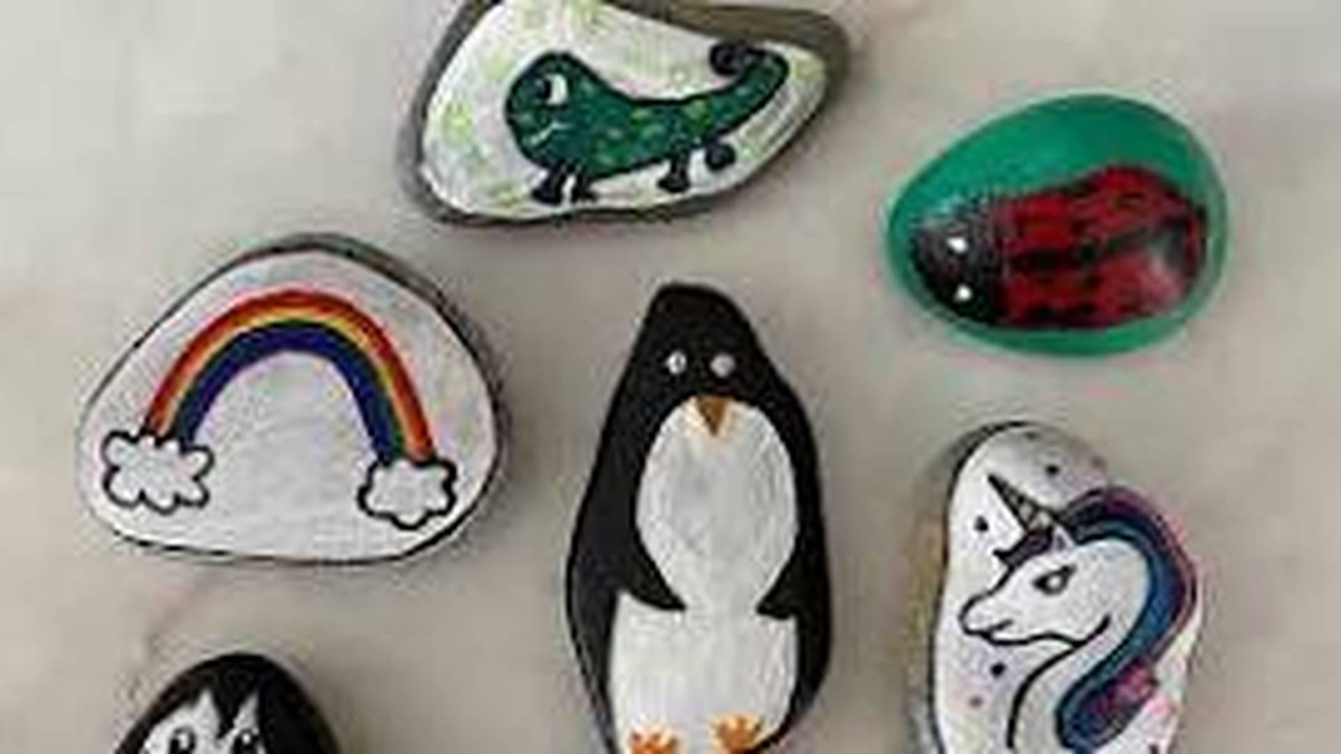 Wildlife Weans Mugdock: Pebble Painting photo