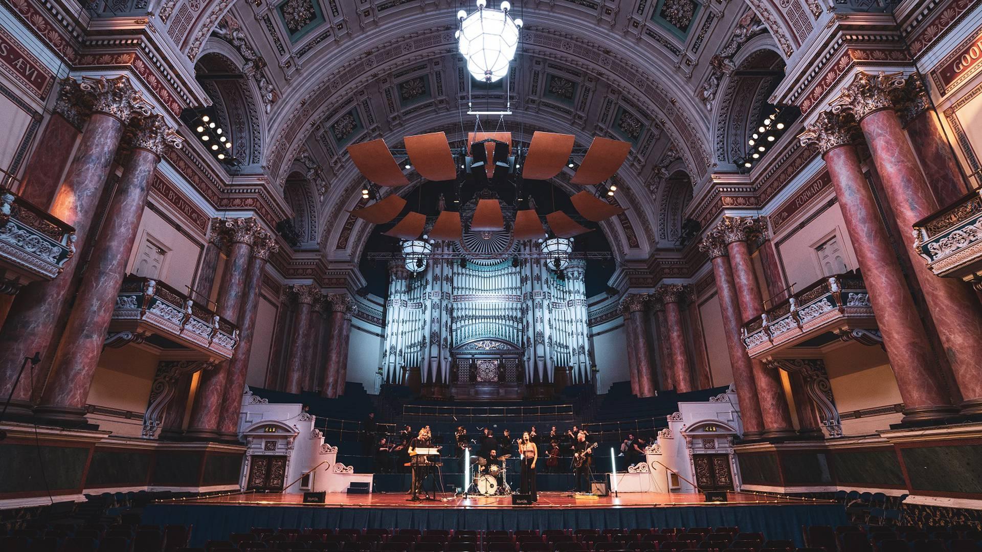 Leeds Town Hall photo