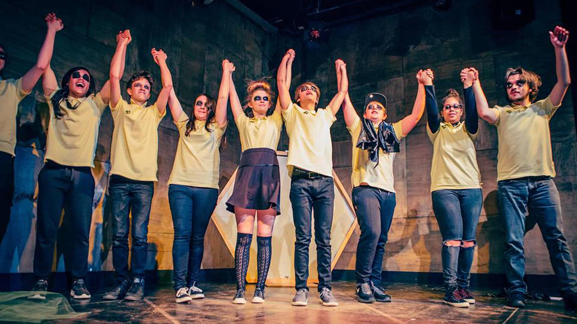 Travelling Light Theatre Company photo