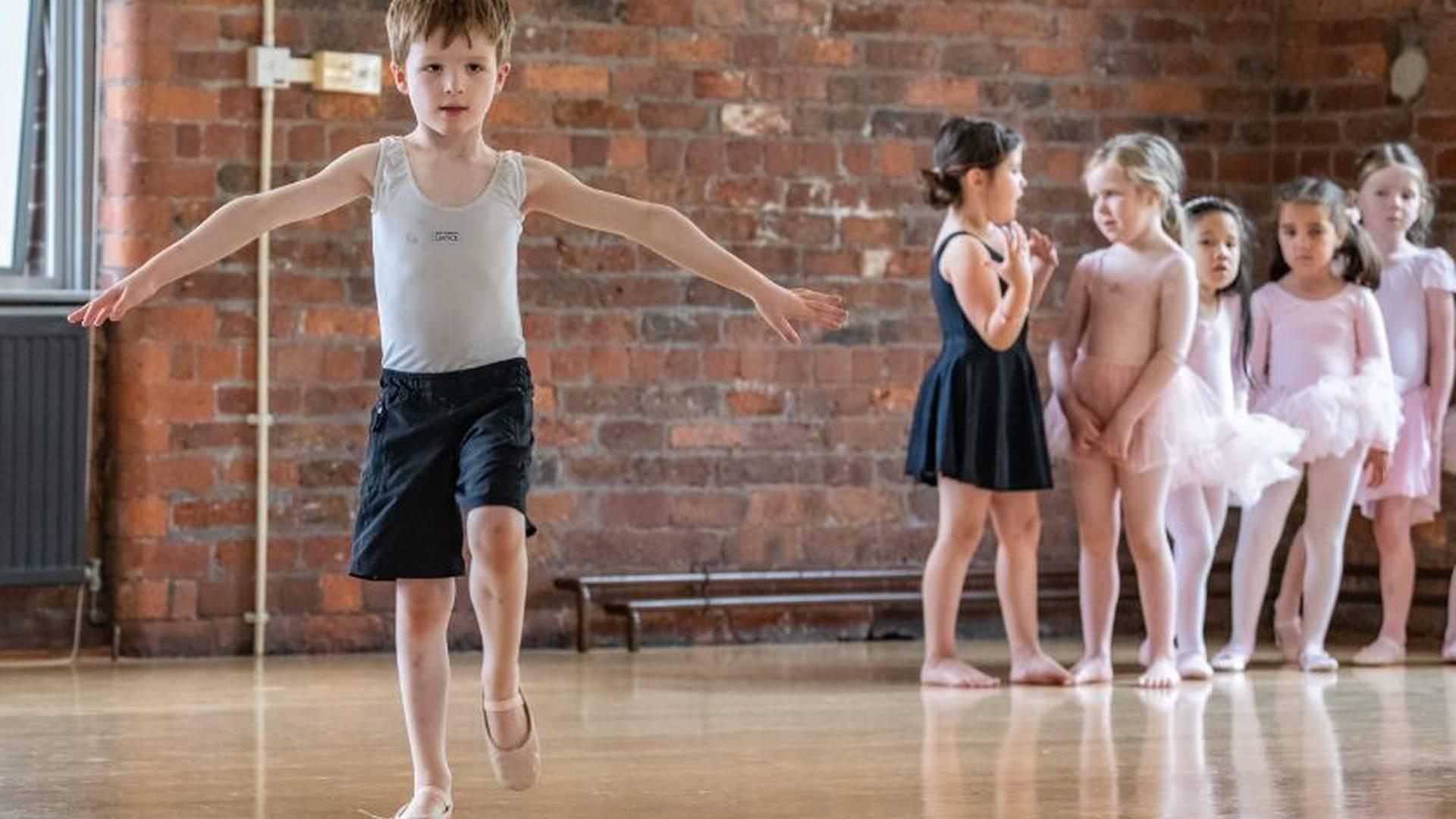 Ballet 4-6 | Yorkshire Dance photo