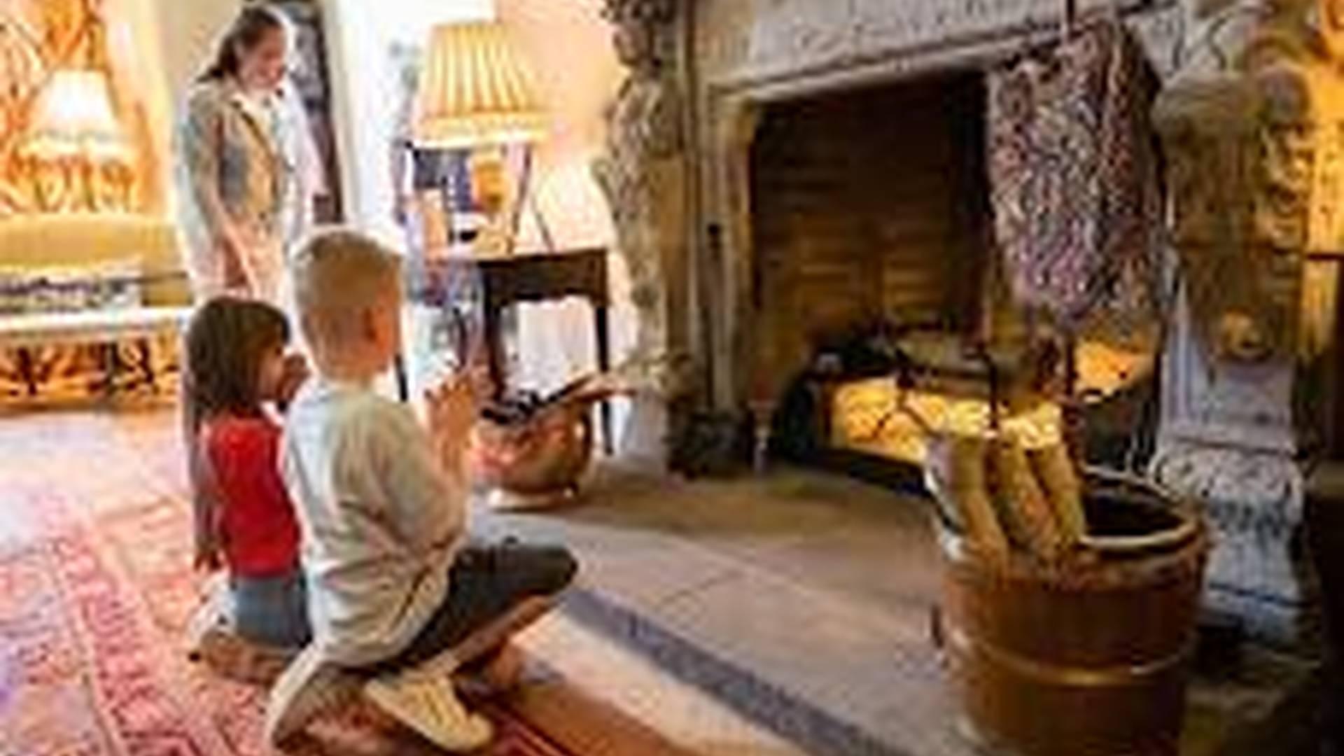 Event: Kids’ castle tours and crafts photo