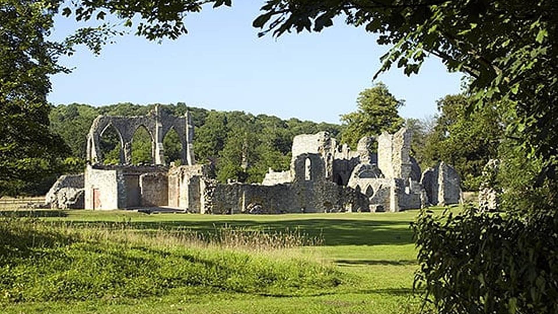 Norbertine Rite Mass At Bayham Old Abbey photo