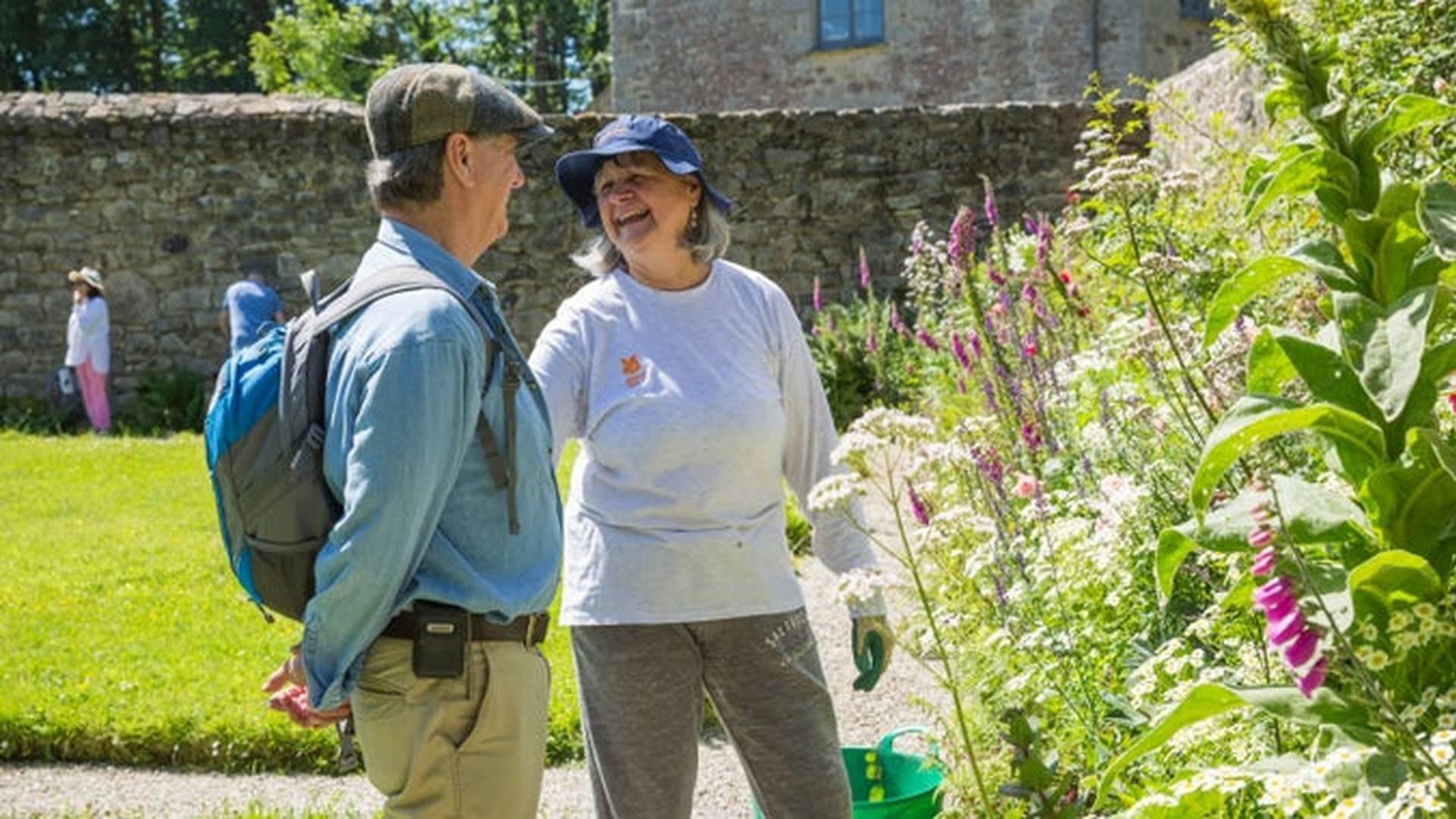 Guided estate walks photo