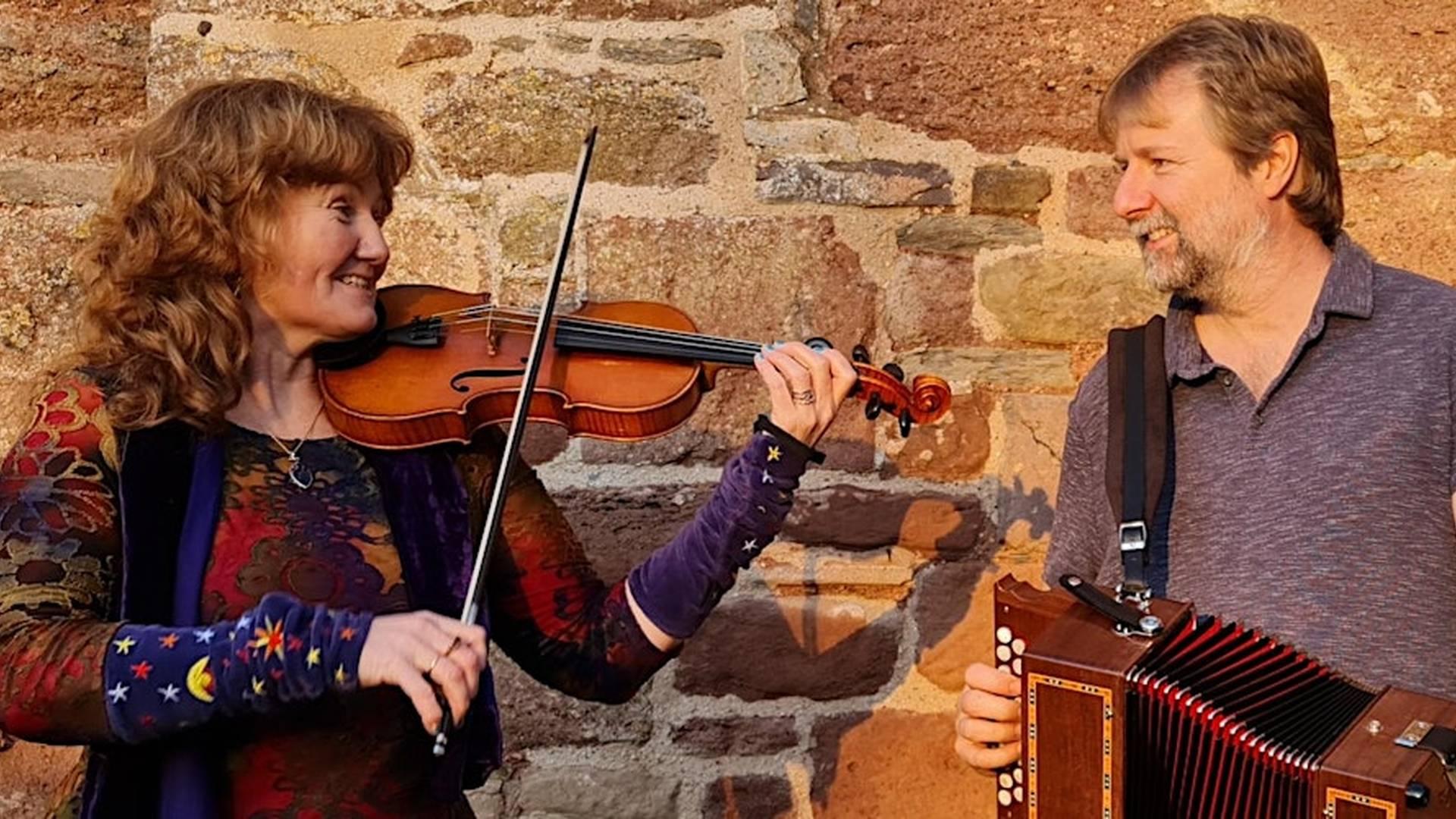 Potteries Folk Club presents Doug Eunson & Sarah Matthews photo