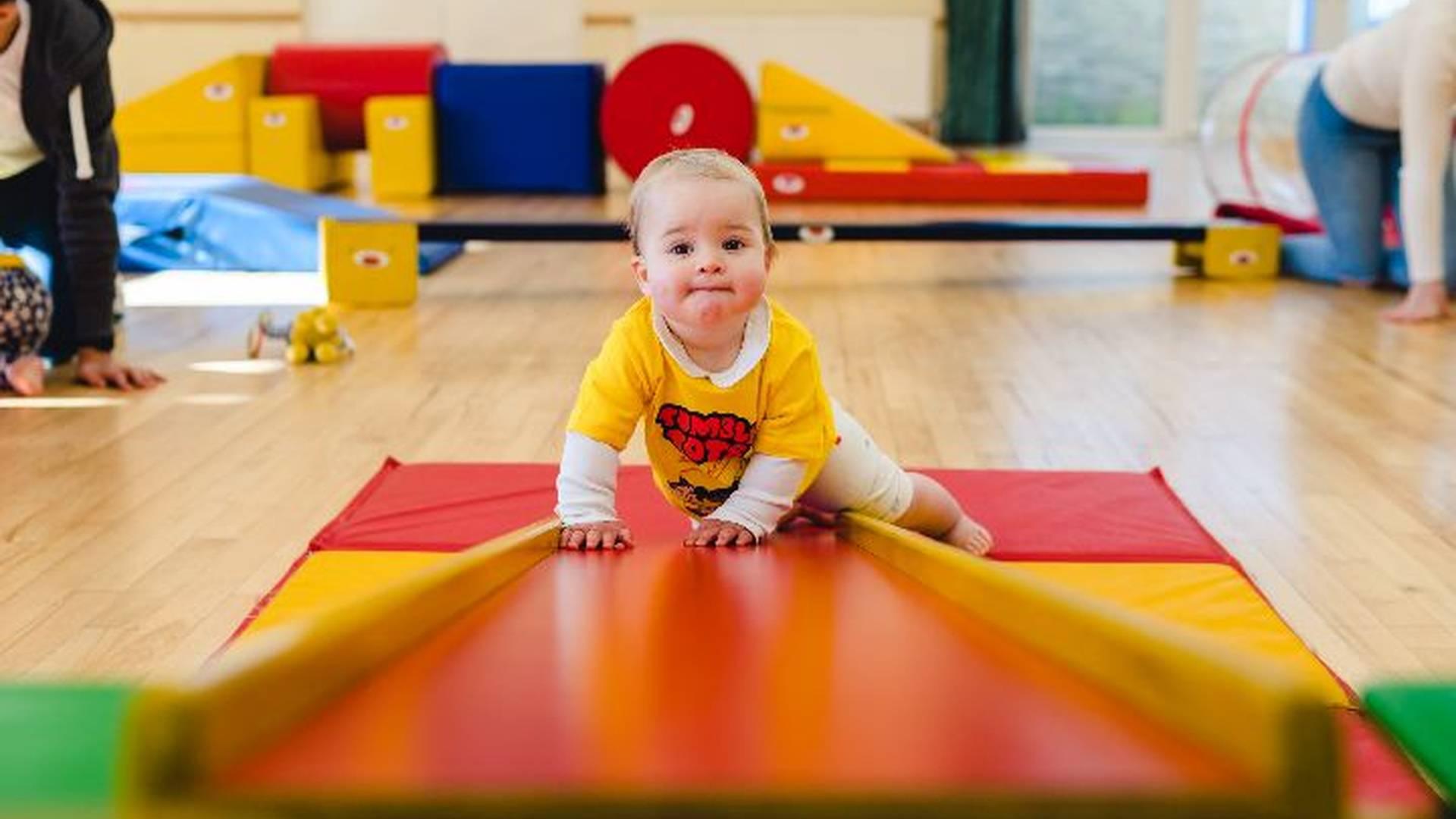 Tumble Tots 6 Months - Walking photo