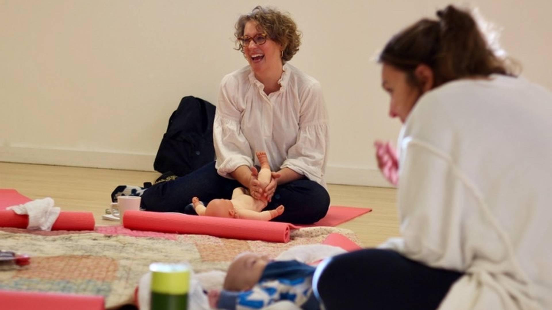 Baby massage in Hackney 11.00-12.00 photo