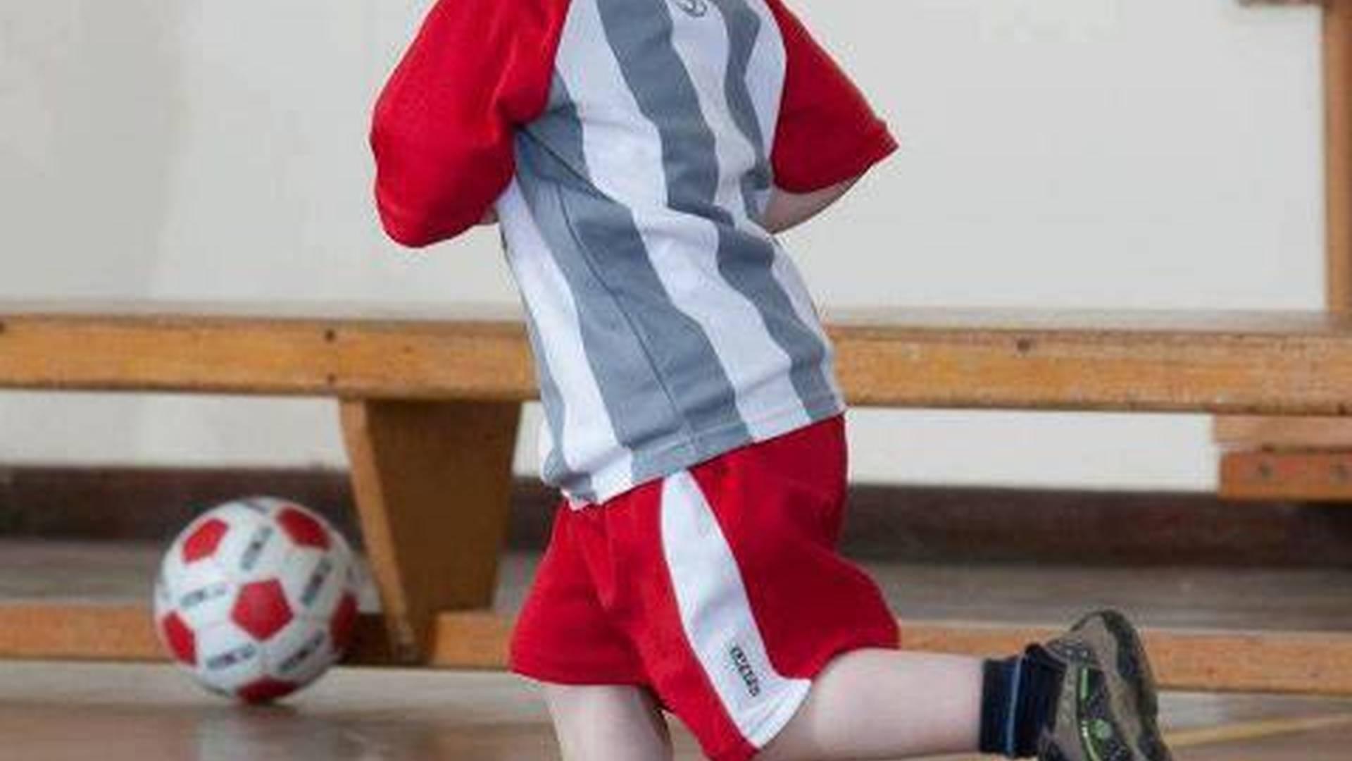 (Banstead) Junior Kickers - 2½ years to 3 ½ years photo