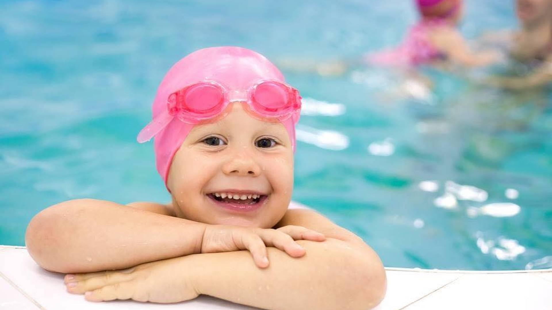 School age Swimming Lessons - Booking essential photo