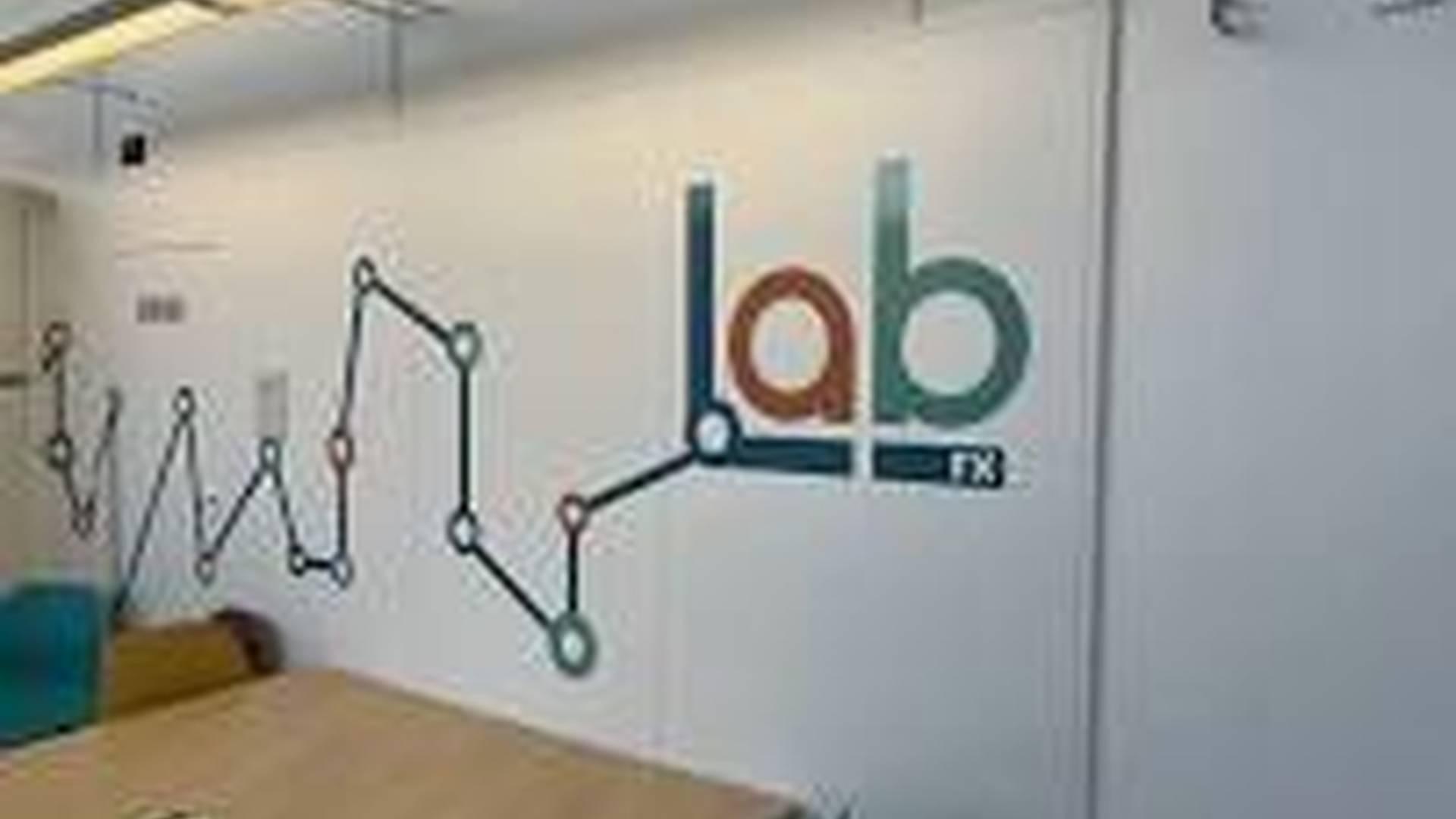 Bluebots Drawing: Kids' Beginner Robotics photo