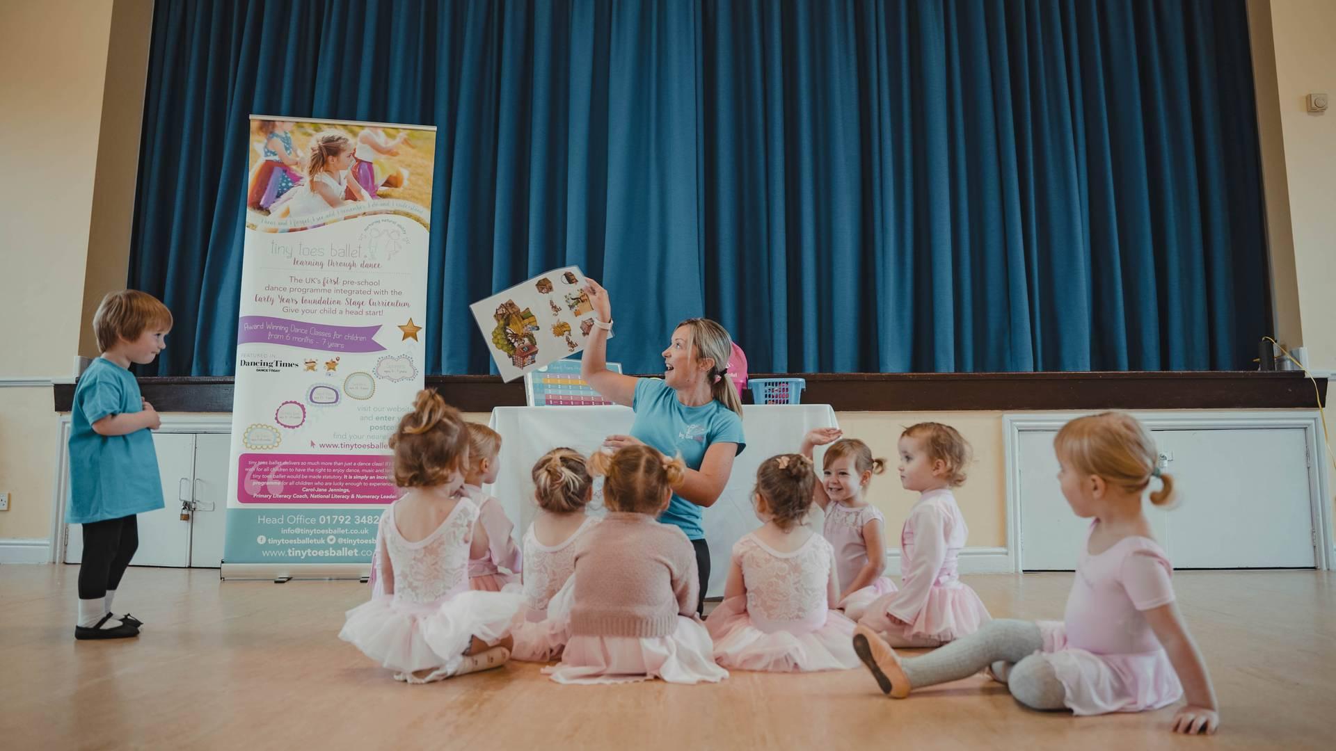 Tiny toes ballet Essex Mid & South photo