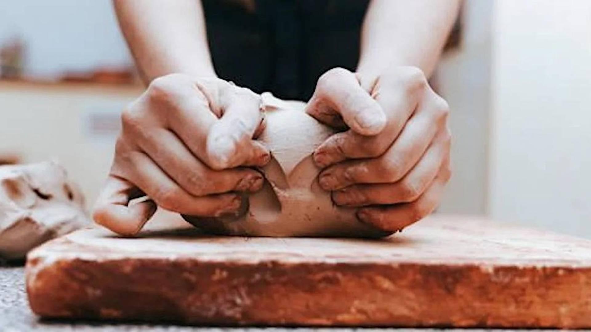 Hand-Building Techniques with Clay photo