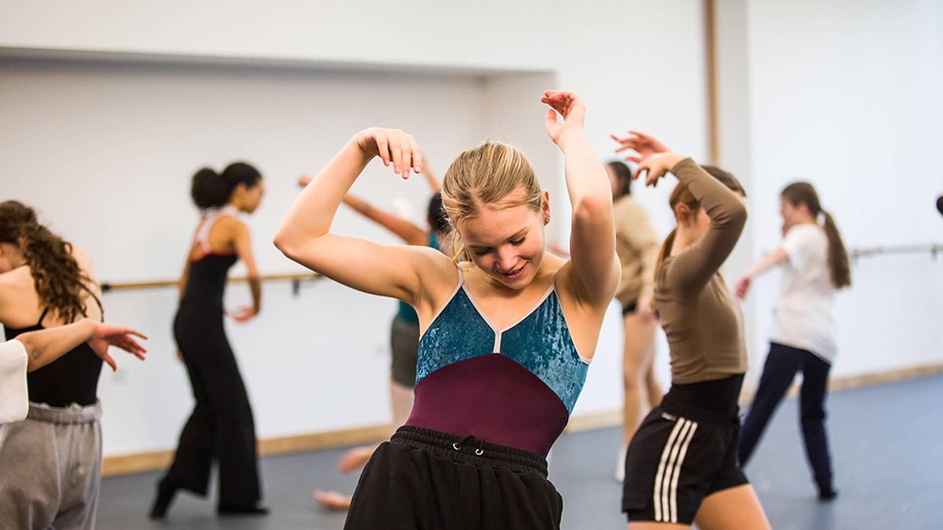 Creative Contemporary with Ballet - Rambert Grades- for ages 8-11 photo