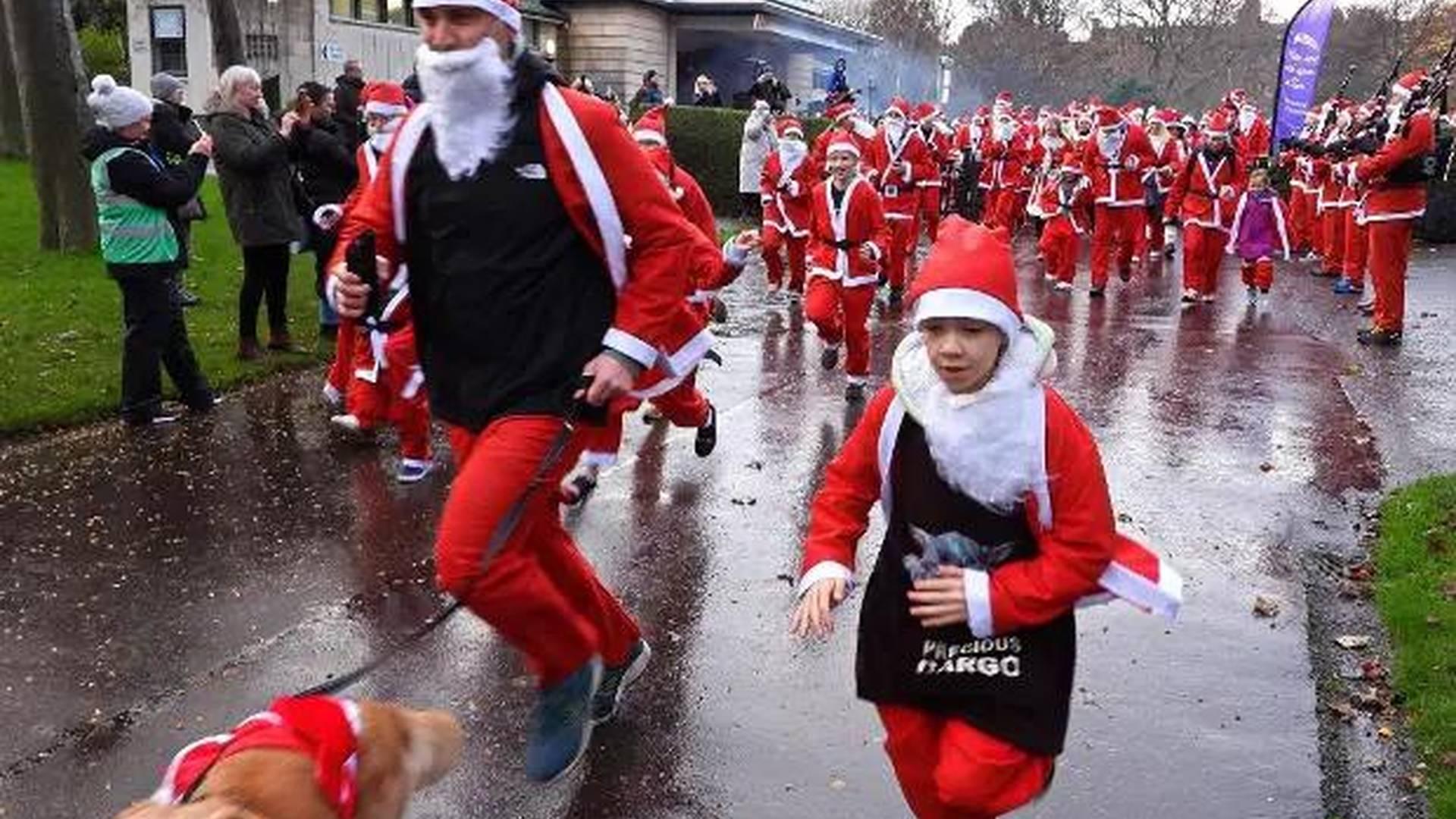 The Edinburgh Santa Fun Run & Walk 2024 photo