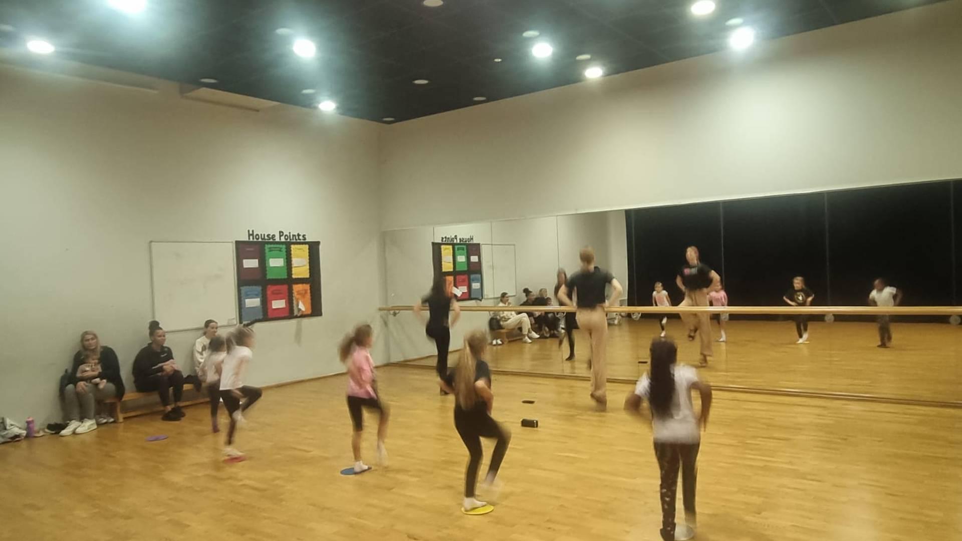 Kids Jazz Dance Class (4 - 7yrs) photo
