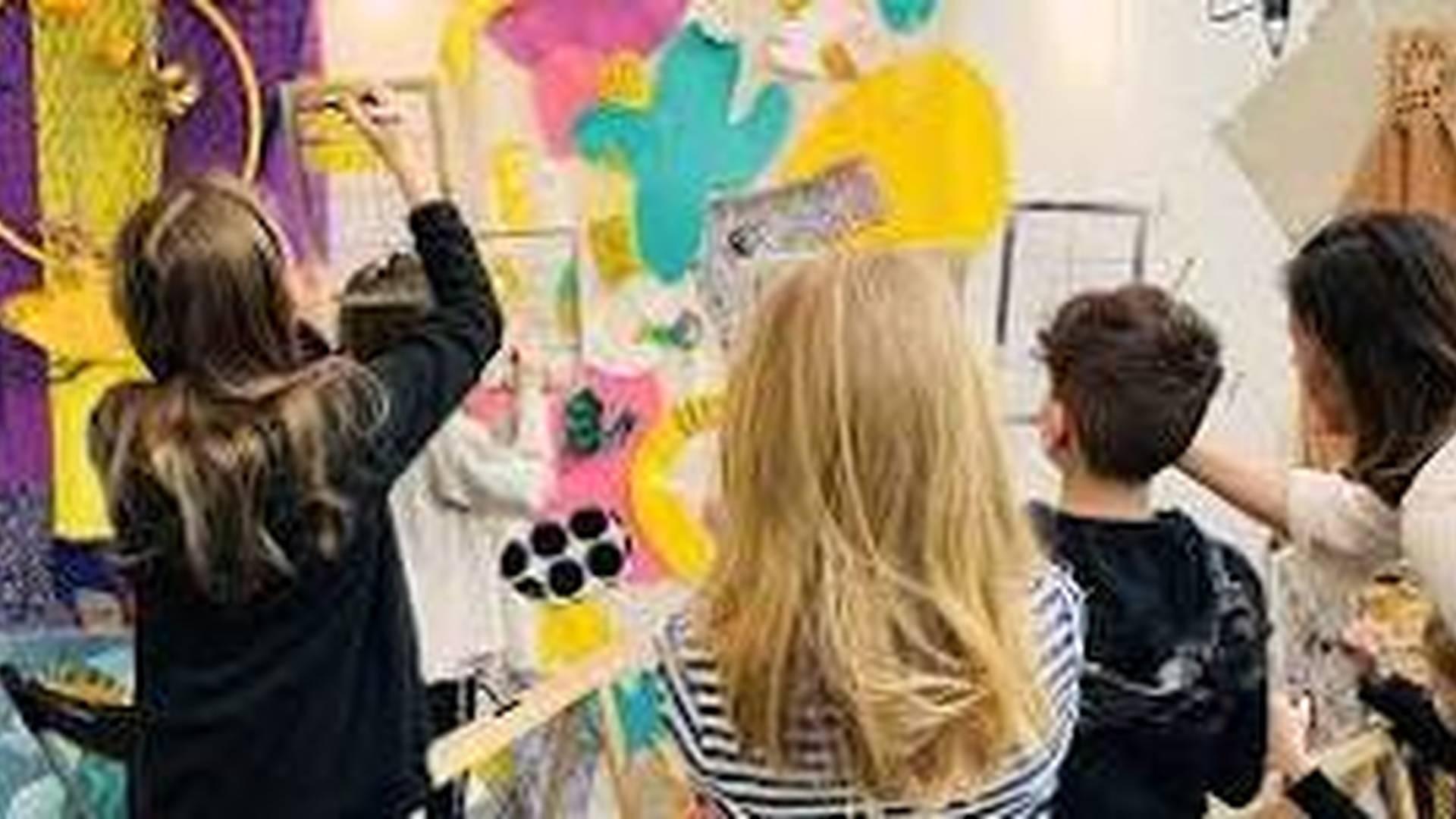 Kids & Teens Autumn Half Term Art Course: Drawing & Painting photo