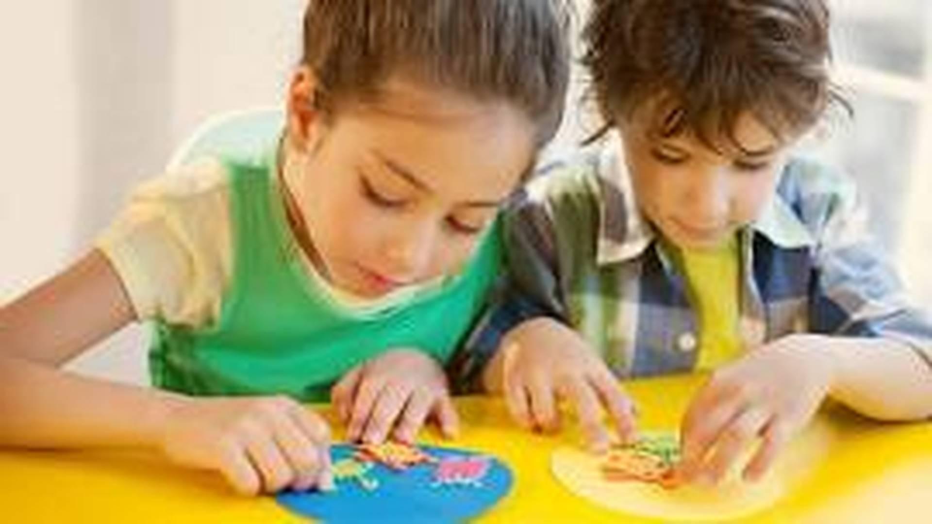 Summer Crafts at Grangemouth Library photo