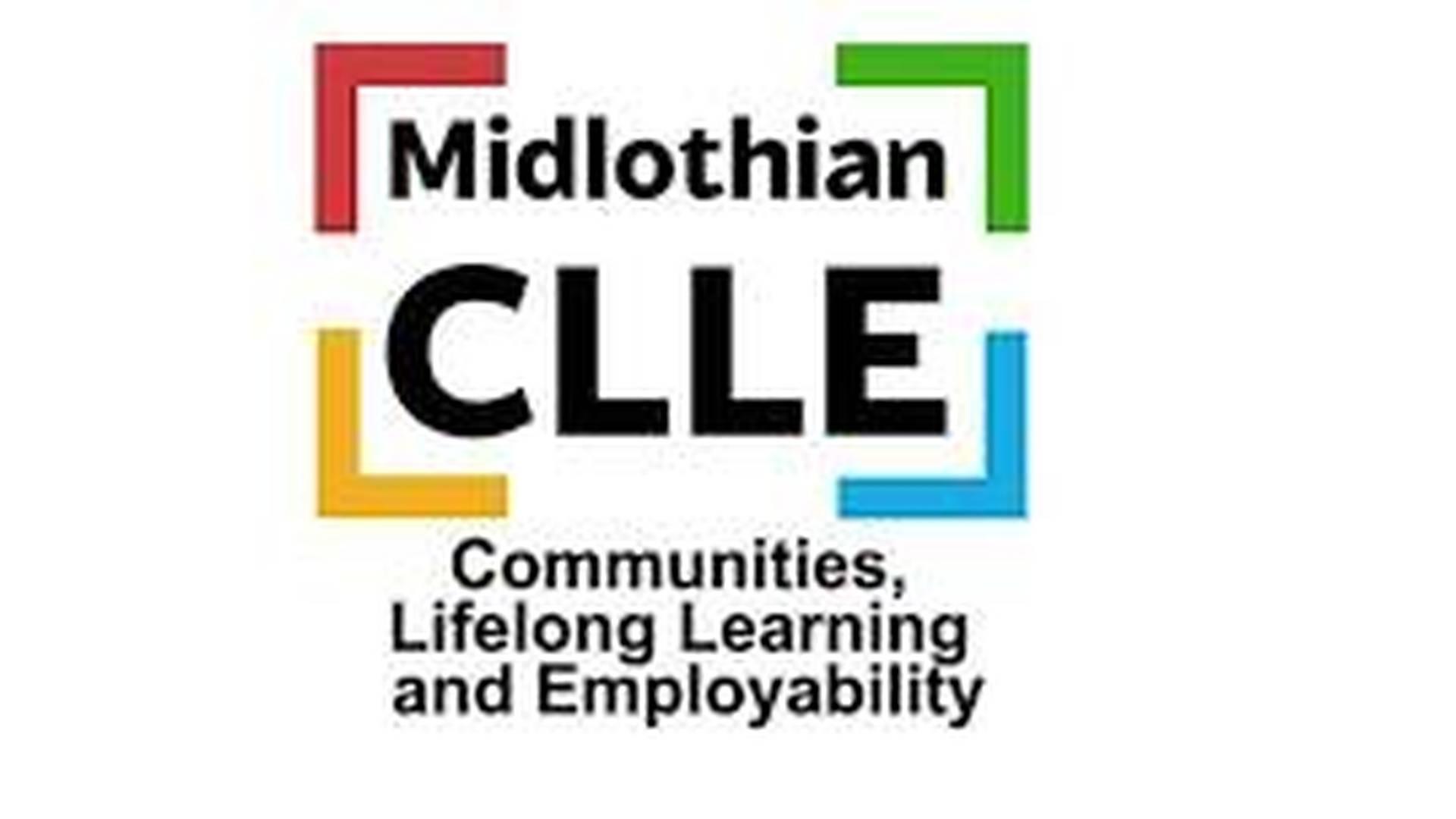 Crafts for Families (Loanhead Library) photo