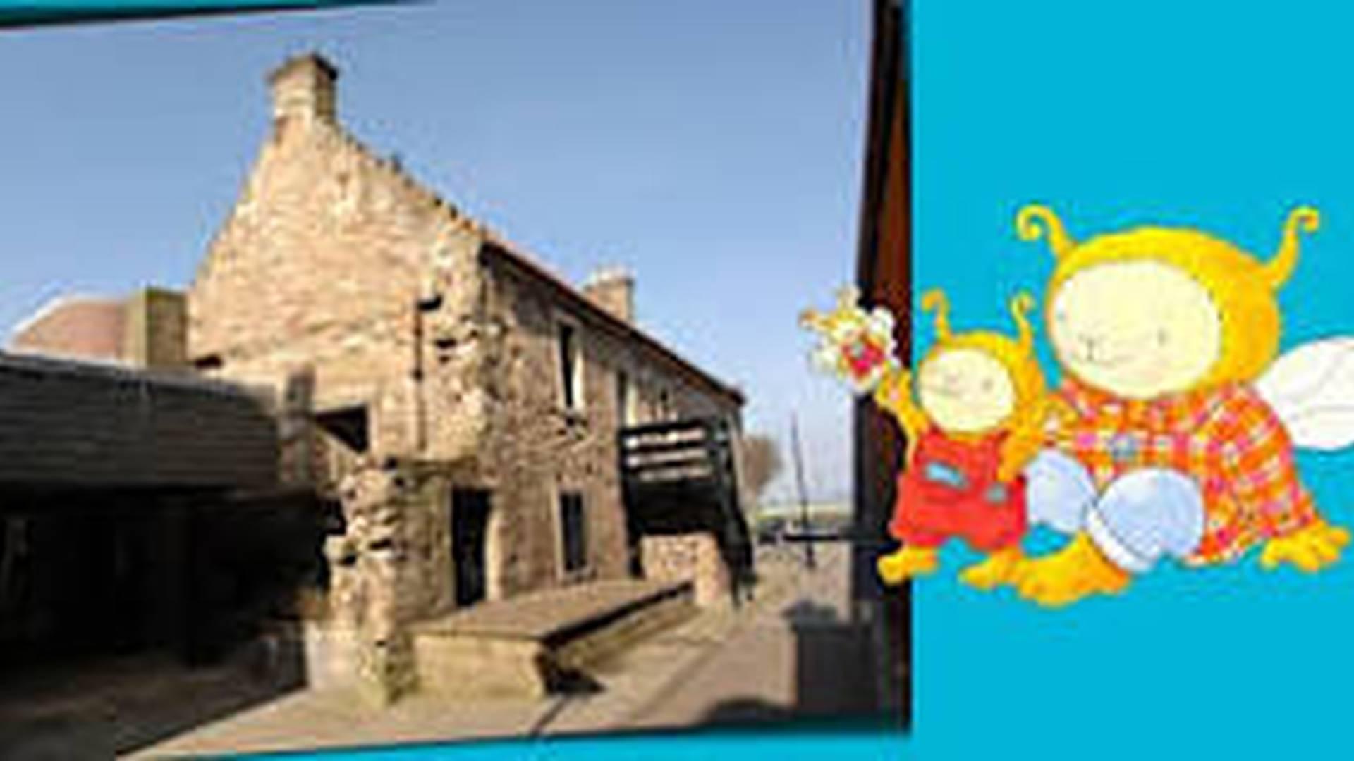 Bookbug at Bo'ness Library photo