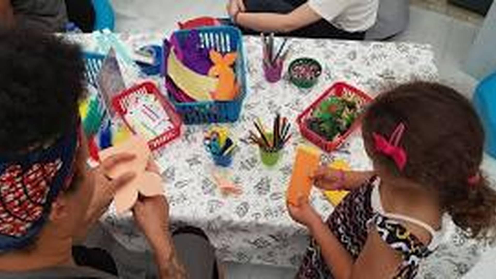 FREE Kids entertainment while you eat photo