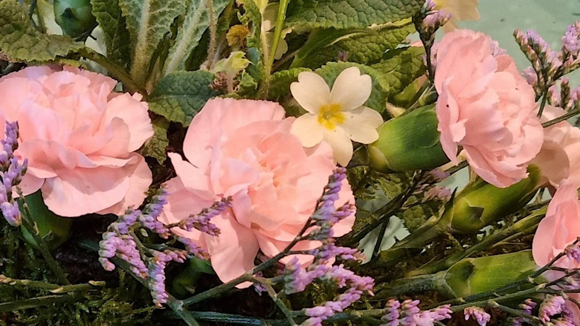 Gardening Lady Spring/Mothers day Wreath photo