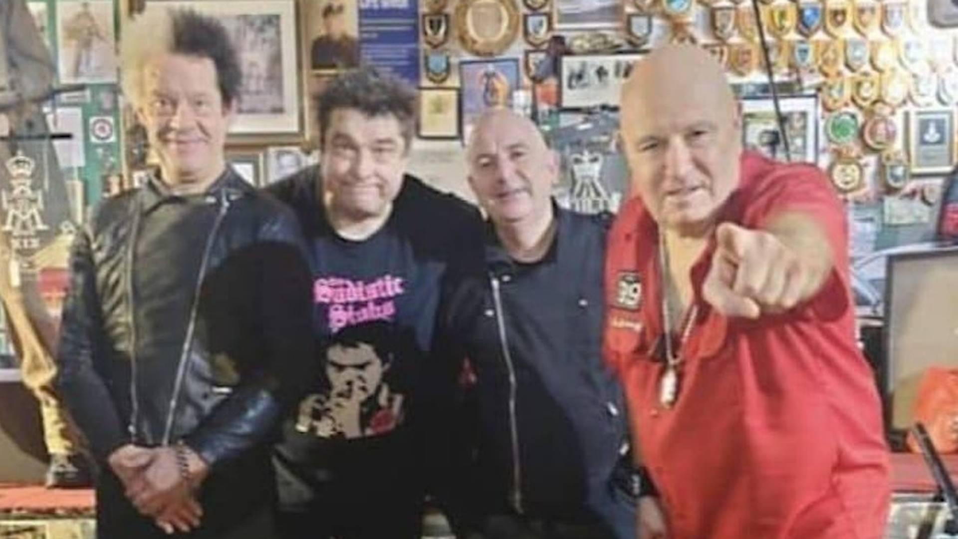 999 / Quick Romance at The Golden Lion Bristol photo