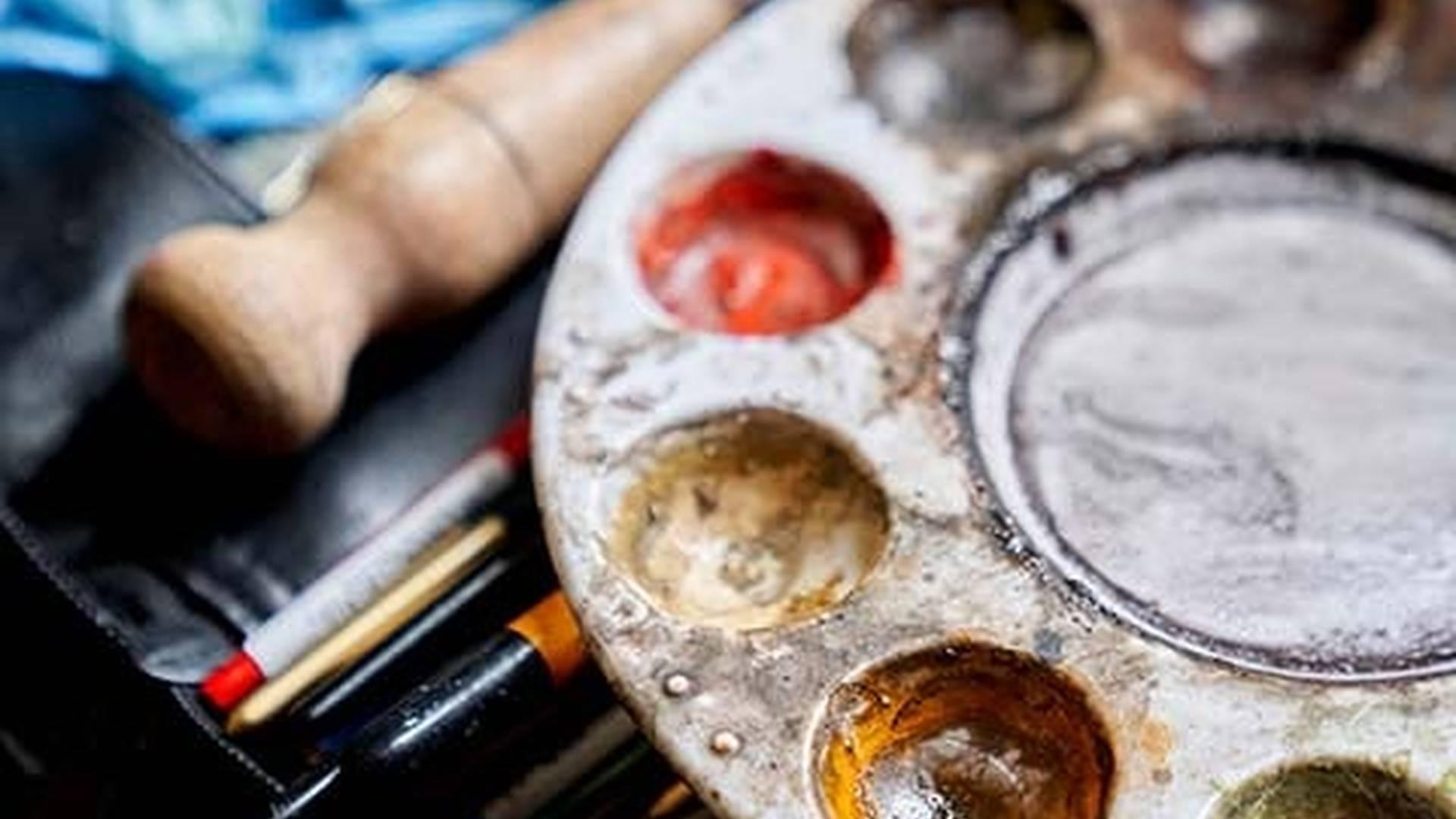Secret Art Of Fore-Edge Painting photo