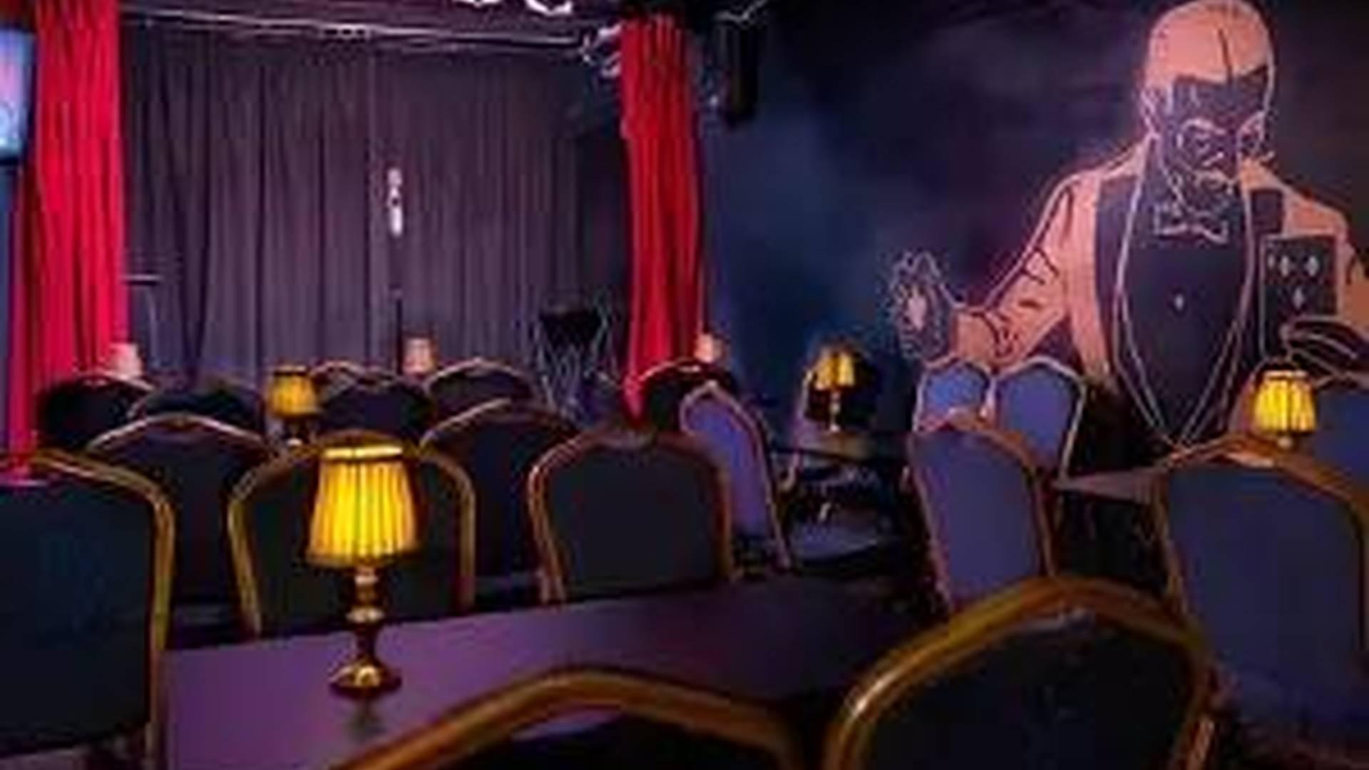 Comedy Magic Show Includes 1x Pizza & 2 Glasses Of Prosecco photo