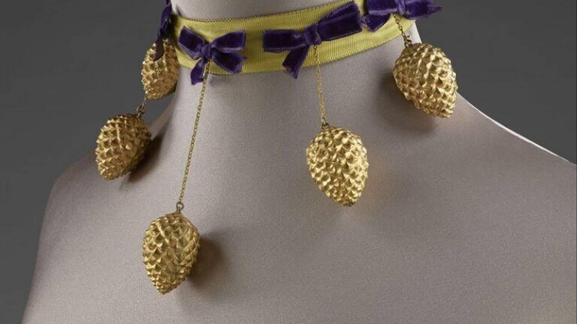 Fashion Illustration and Craft your own Jewellery photo