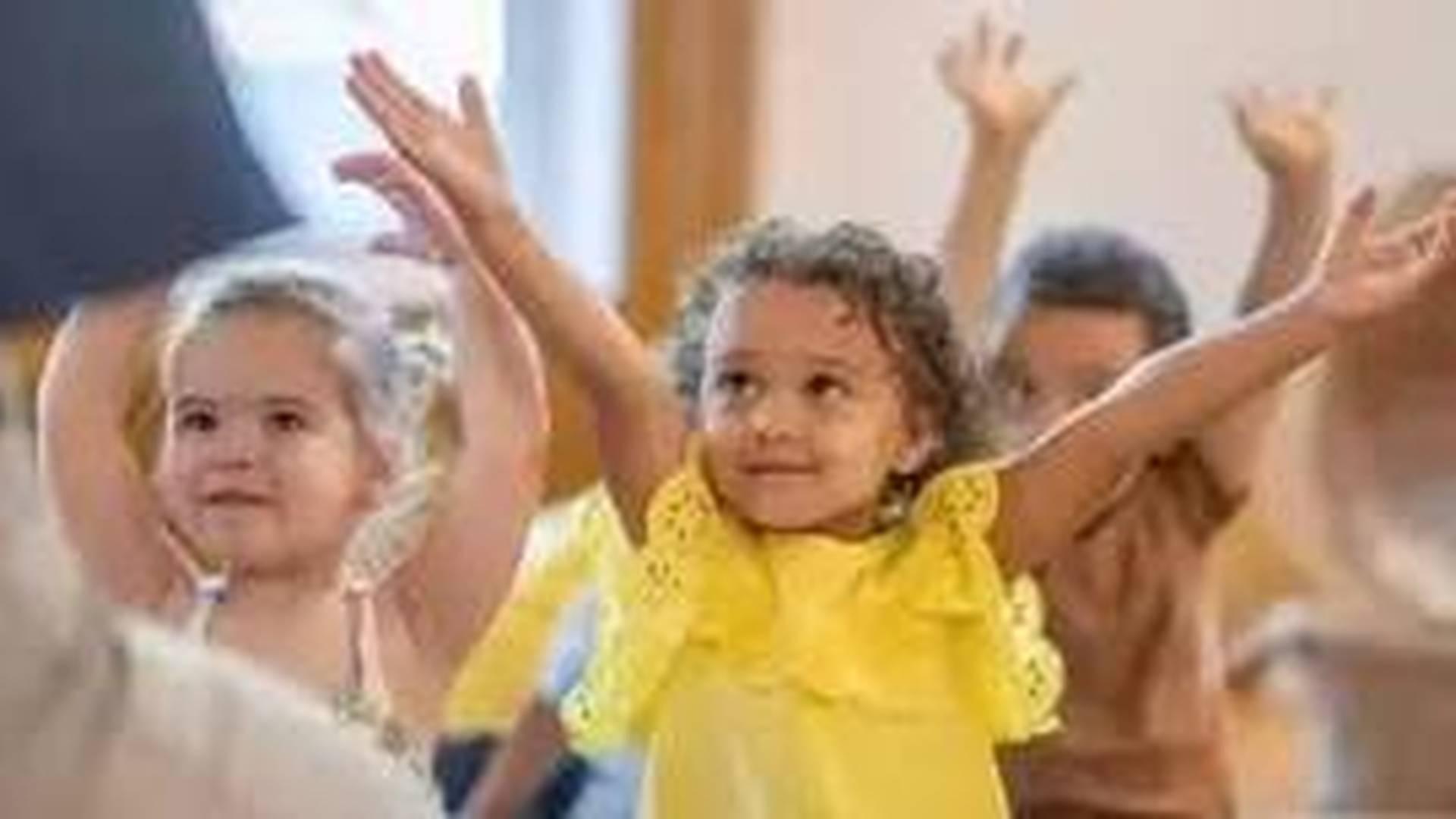 Meraki Reconnect: Yoga, Stories and Craft photo