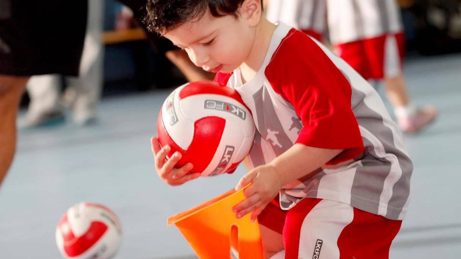 (Oxted) Junior Kickers - 2½ years to 3 ½ years photo