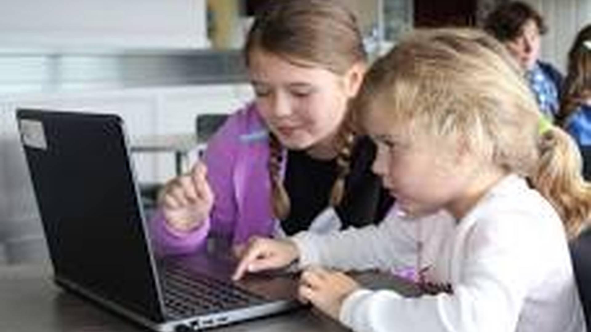 Coding and computing club for kids in Edinburgh! photo