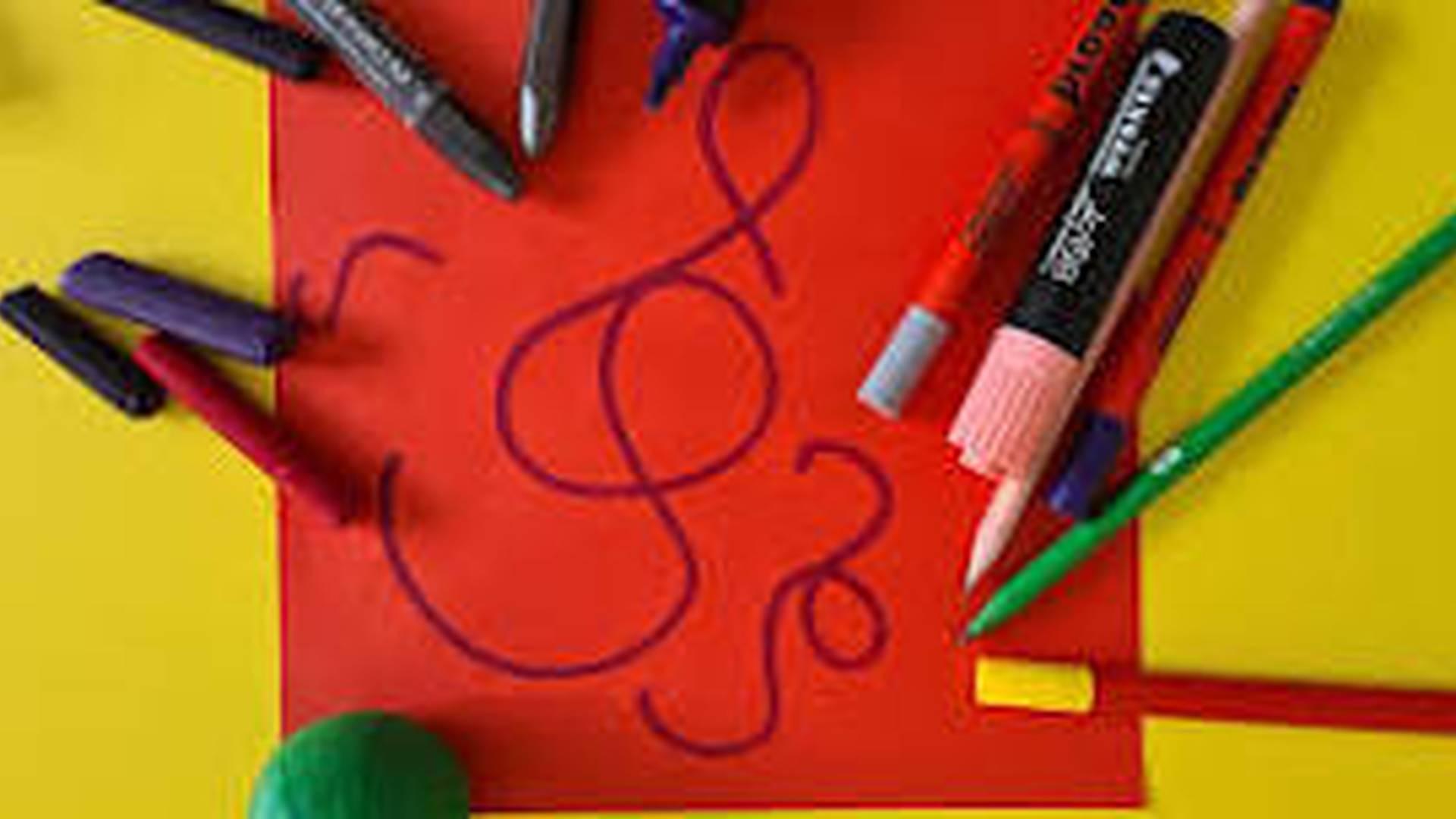Relaxed family activities at the Museum: Take your pencil for a walk photo