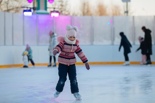 Is Ice Skating Dangerous For Kids? cover image