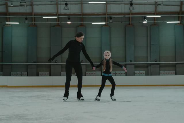 How to Get My Kids into Ice Skating cover image