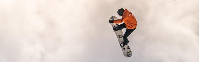 Top 5 Indoor Ski Slopes for Snowboarding cover image