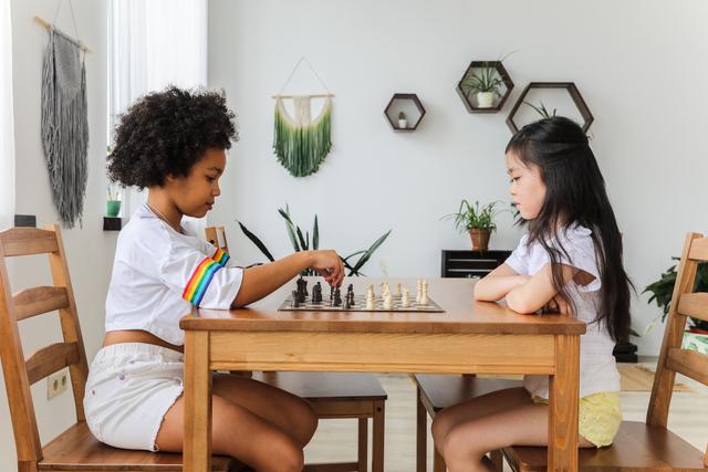 5 Ways To Get My Kids Into Chess cover image