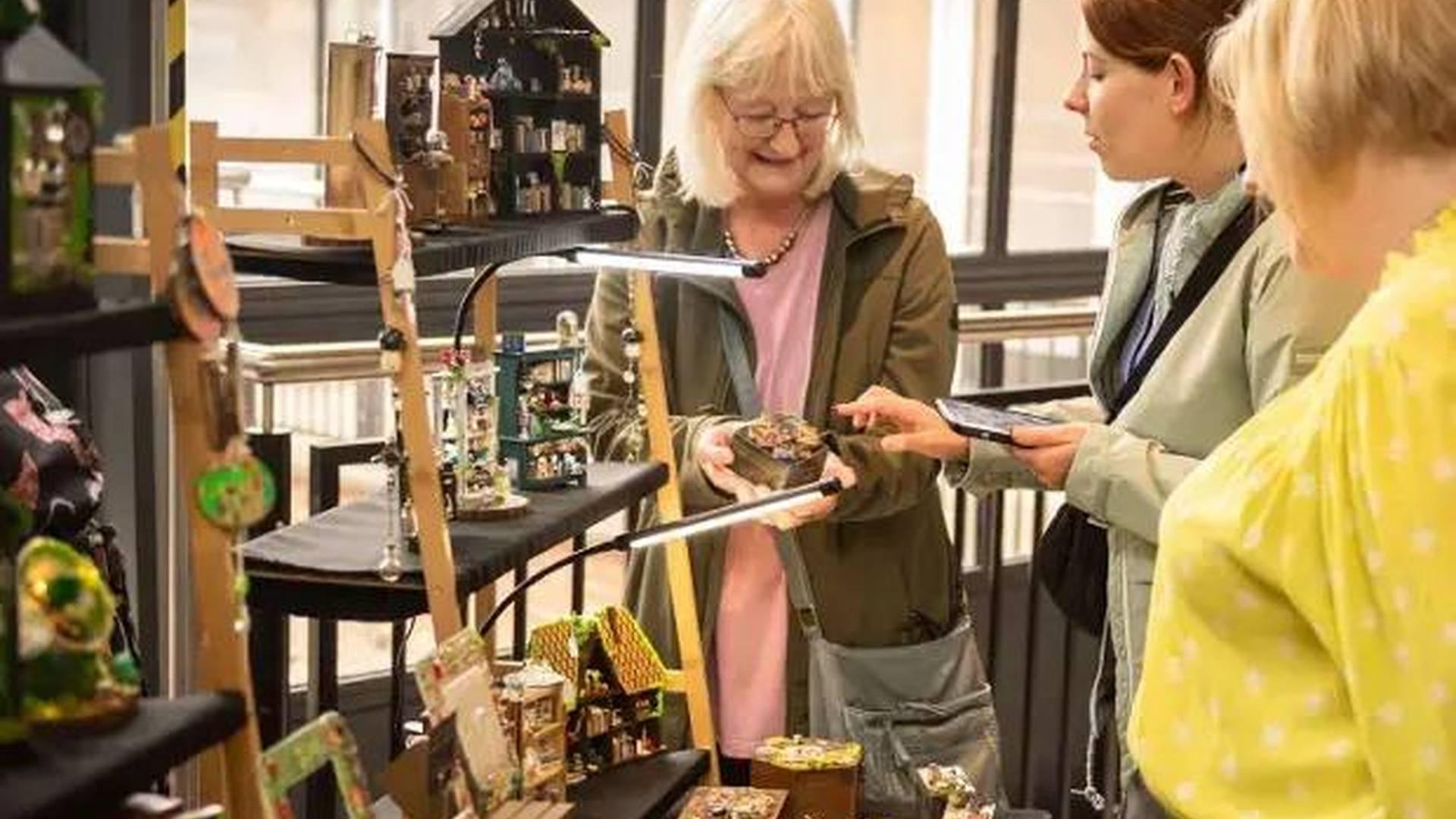 Nearly New Fair photo