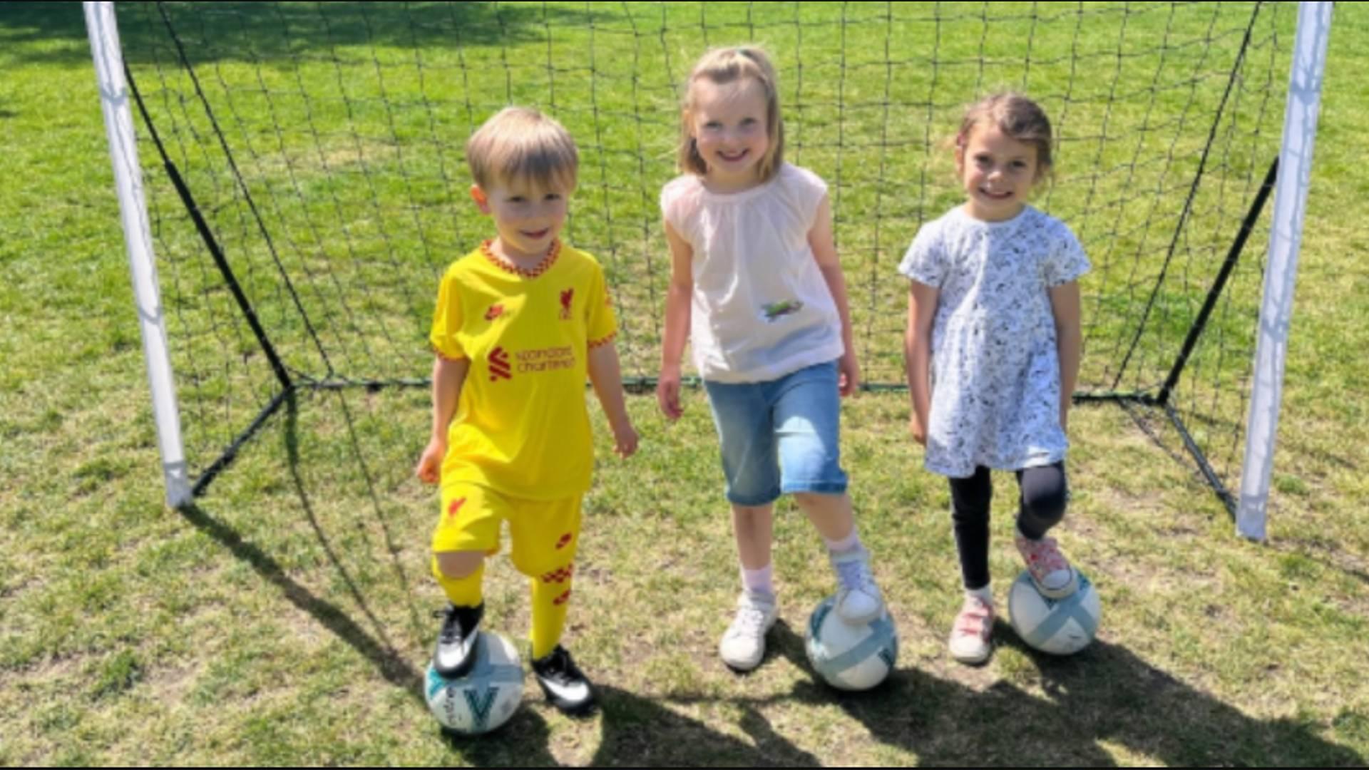 Football class for children aged 18 months to 2.5 years photo
